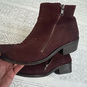 Free People Short Boots , Made in Portugal RARE Sz9